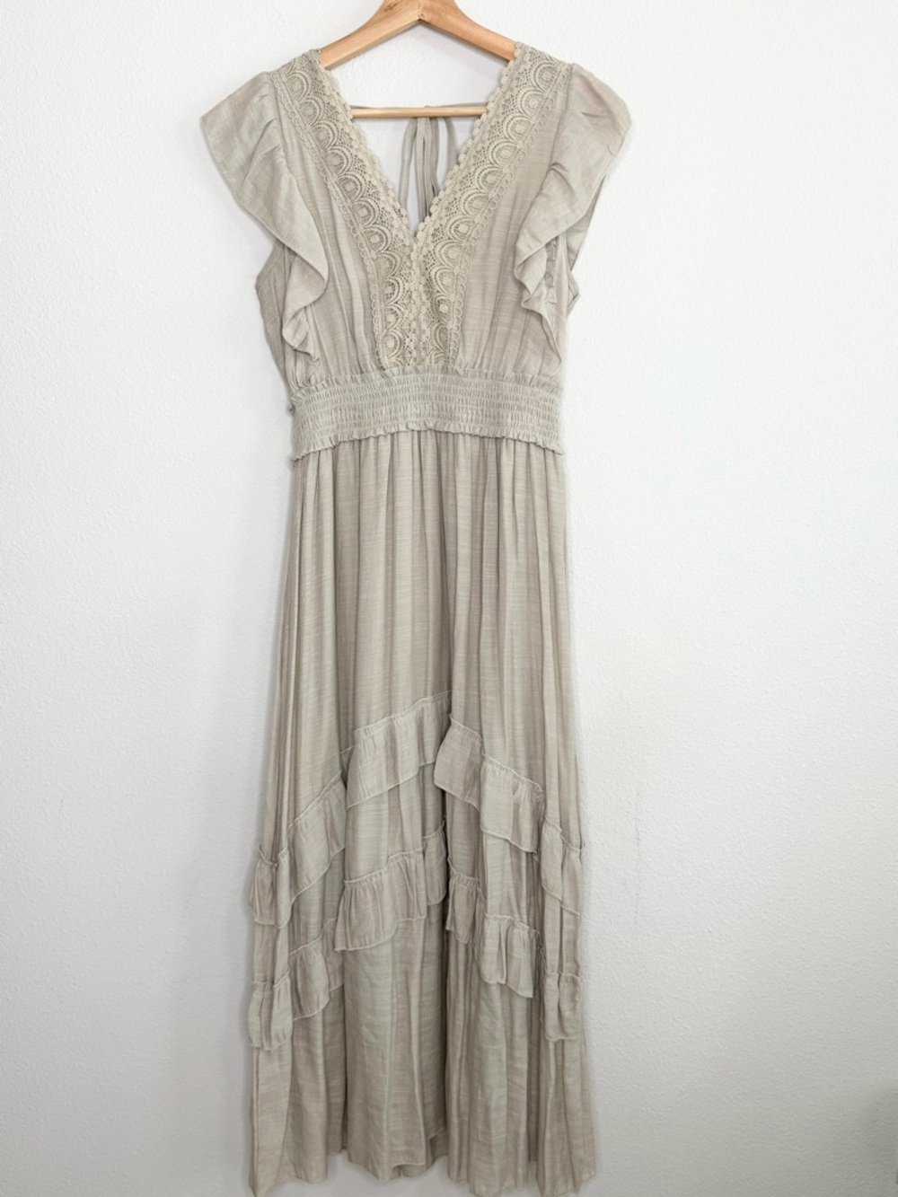 J Gee Lace Trim Flutter Sleeve Maxi Dress Cream Size Medium